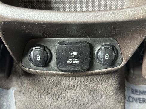 Used 2019 Hyundai Santa Fe FWD image 34
