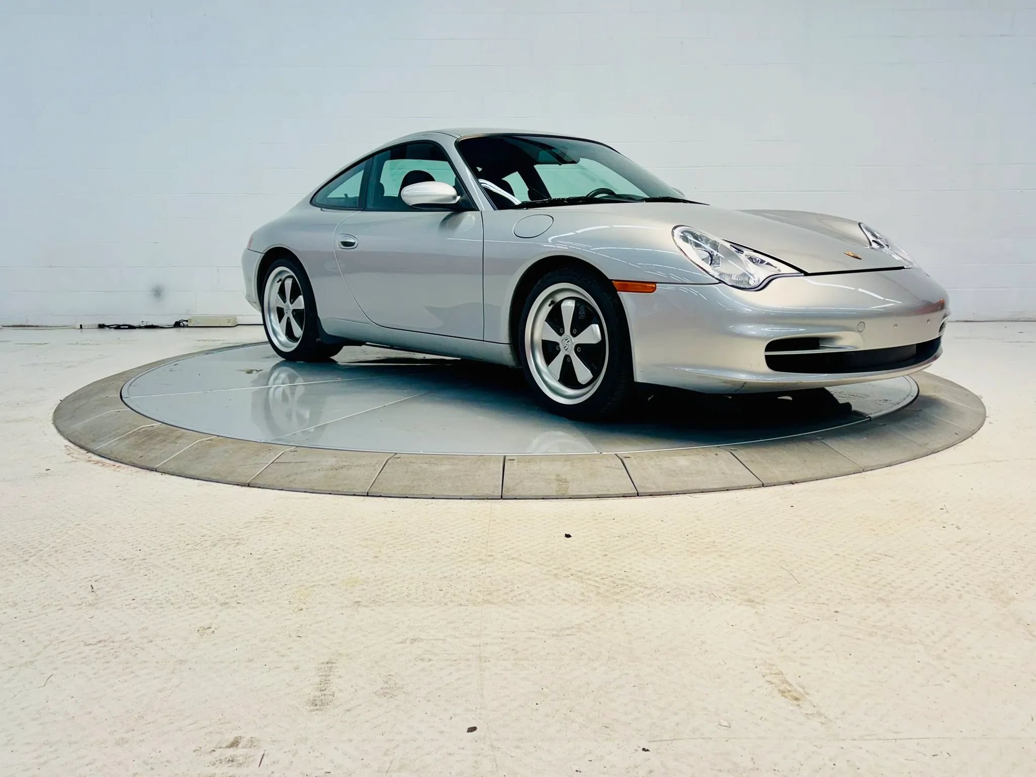 Used 2002 Porsche 911 GT3 RS image 16