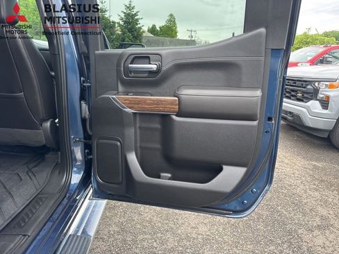 Used 2019 Chevrolet Silverado 1500 High Country w/ Technology Package AWD/4WD image 46