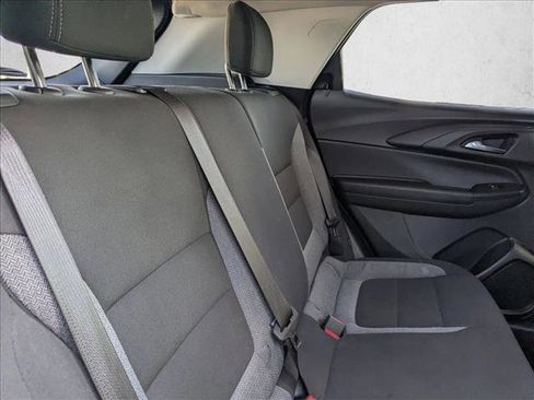 Used 2025 Chevrolet TrailBlazer LT w/ LT Cold Weather Package image 14