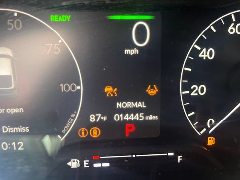 Used 2025 Honda Civic Sport image 4