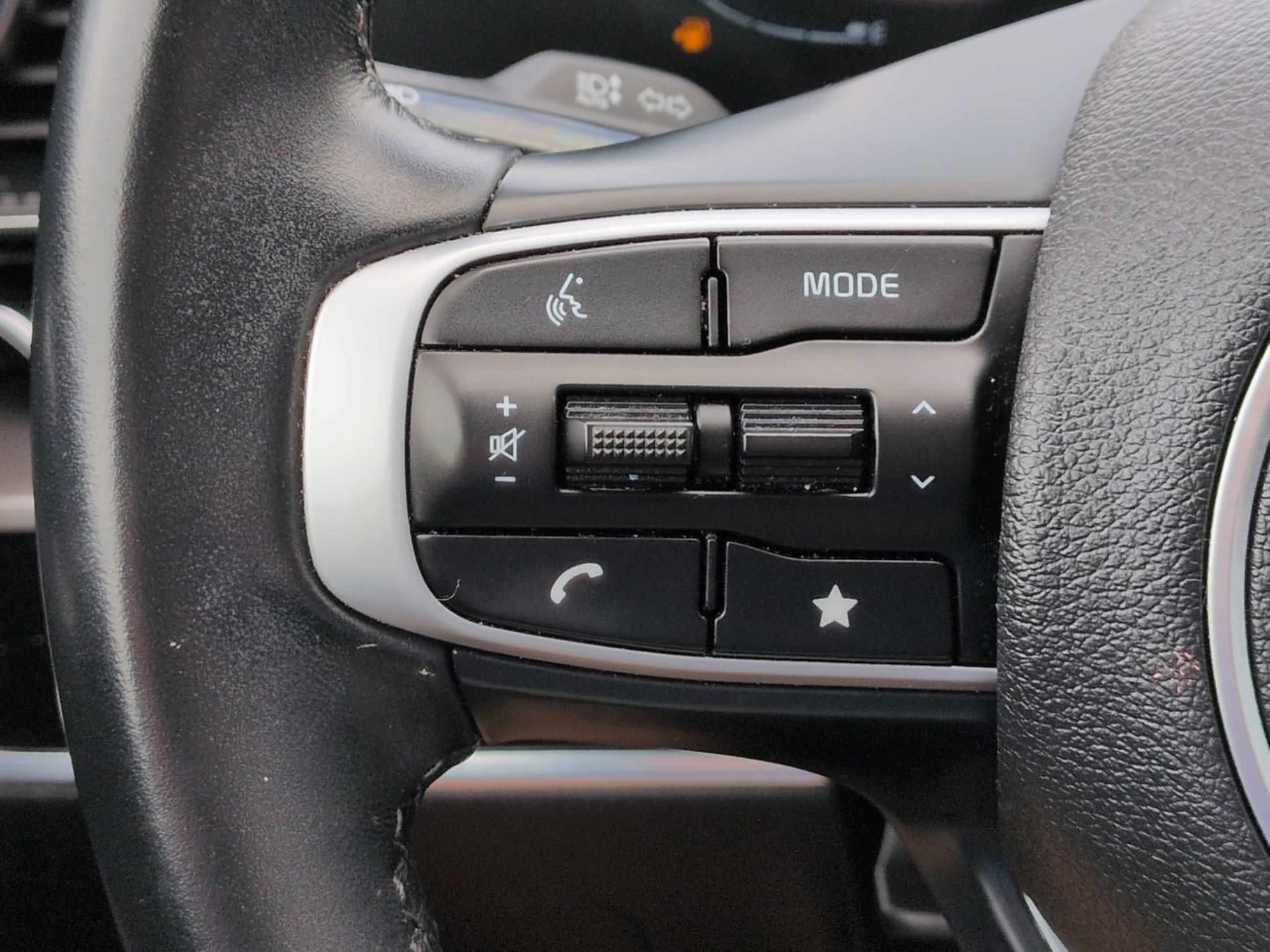 Certified 2023 Kia Sportage EX FWD image 30