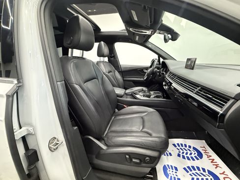 Used 2017 Audi Q7 3.0T Premium Plus w/ Premium Plus Package image 26