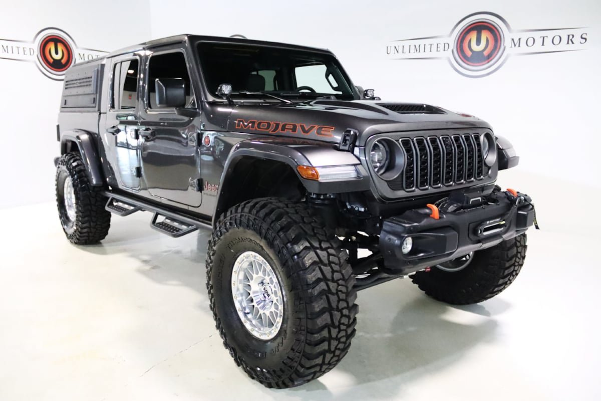 Used 2026 Jeep Gladiator Mojave AWD/4WD image 25