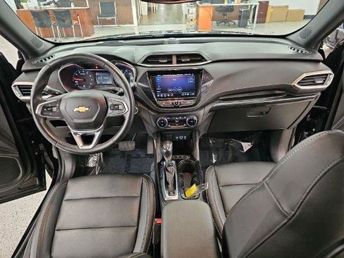 Used 2021 Chevrolet TrailBlazer ACTIV w/ Convenience Package FWD image 9