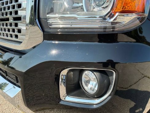 Used 2019 GMC Canyon Denali AWD/4WD image 14