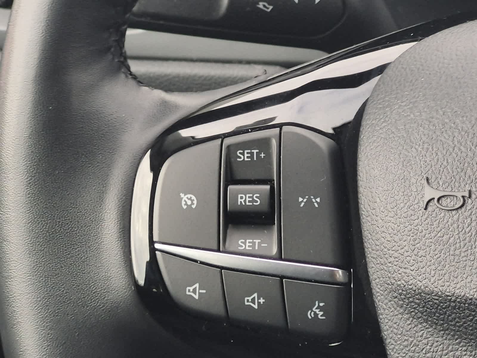 Used 2023 Ford Escape Active AWD/4WD image 23