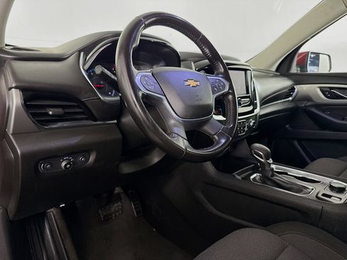 Used 2021 Chevrolet Traverse LT FWD image 22
