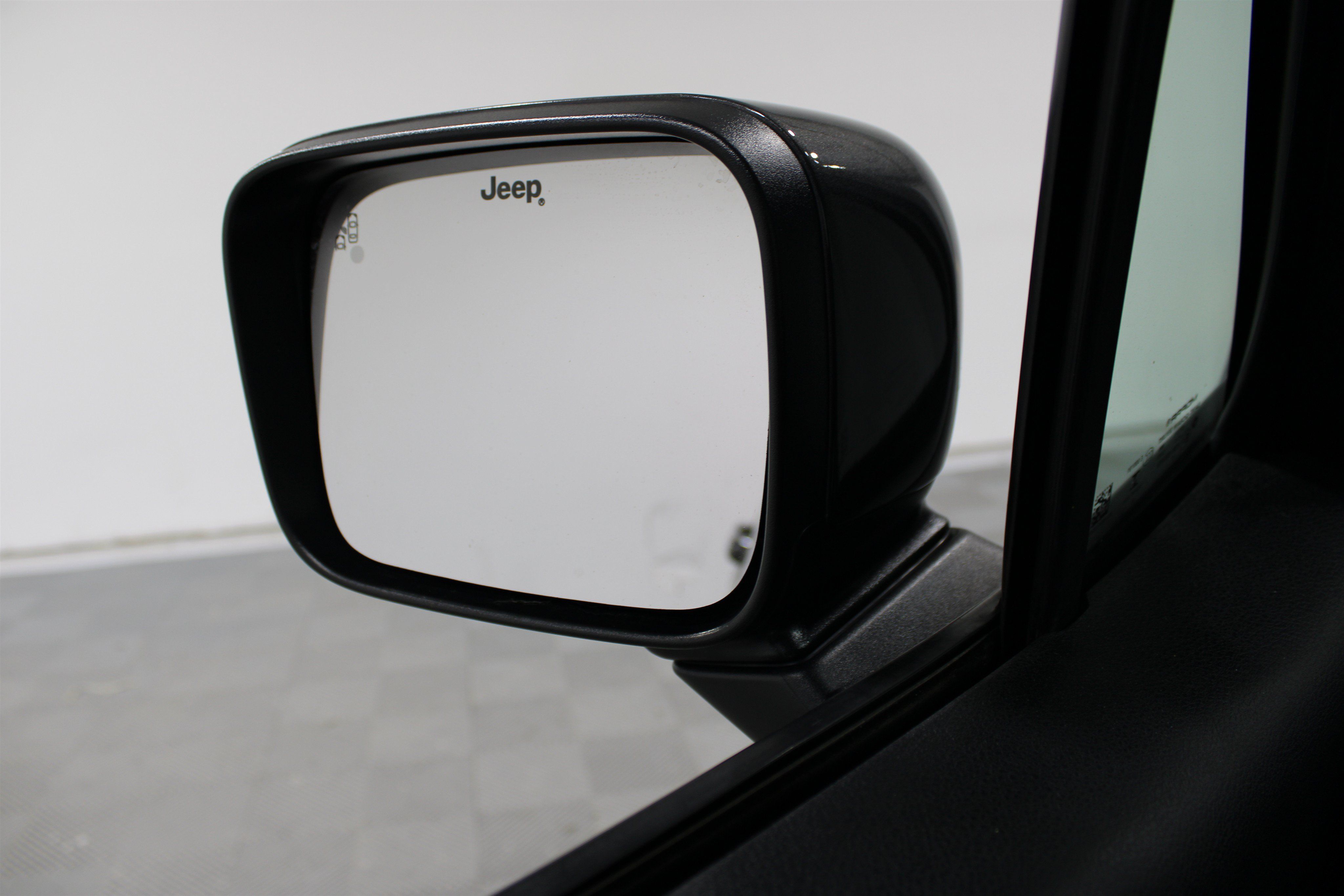 Used 2021 Jeep Renegade Latitude w/ Convenience Group FWD image 25