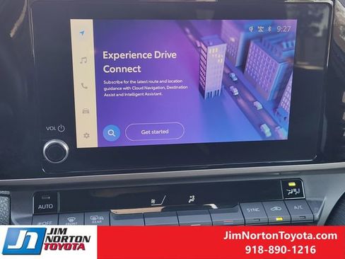 Used 2025 Toyota Camry SE image 19