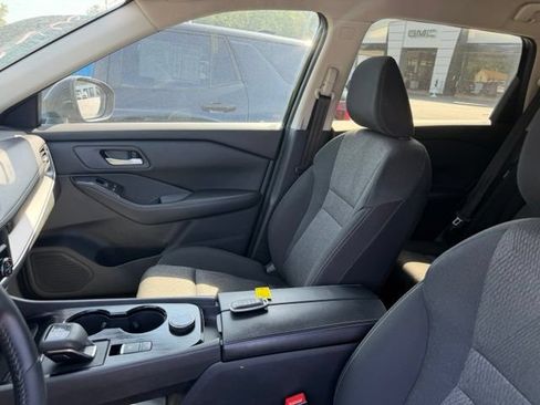 Used 2025 Nissan Rogue SV AWD/4WD image 14