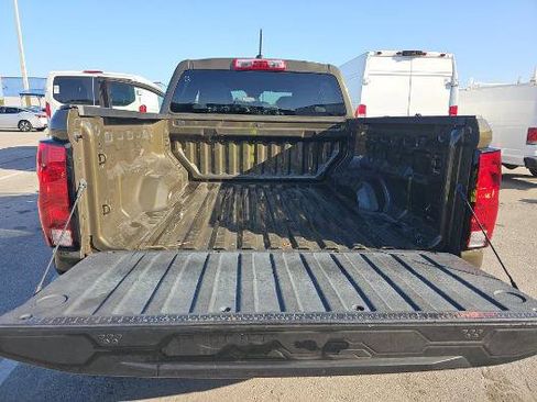 Used 2023 Chevrolet Colorado W/T RWD image 12