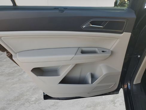 Used 2019 Volkswagen Atlas SEL image 17