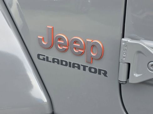 Used 2022 Jeep Gladiator Mojave w/ LED Lighting Group image 32