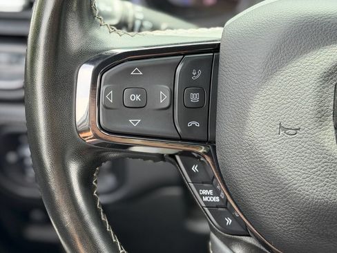 Used 2025 RAM 1500 Limited AWD/4WD image 10