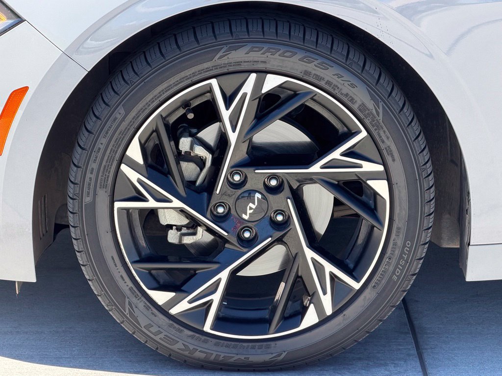 Used 2025 Kia K5 GT-Line w/ GT-Line Premium Package FWD image 8
