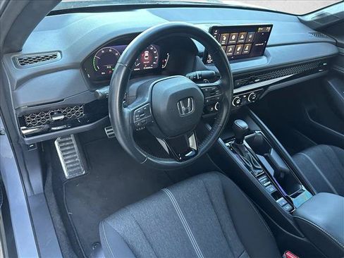 Used 2023 Honda Accord Sport image 10
