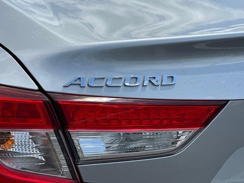 Used 2019 Honda Accord LX image 4