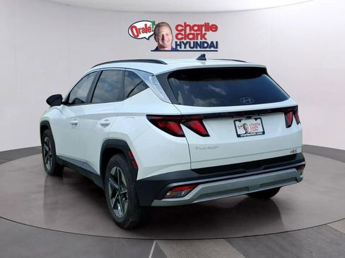 Used 2025 Hyundai Tucson SEL FWD image 3