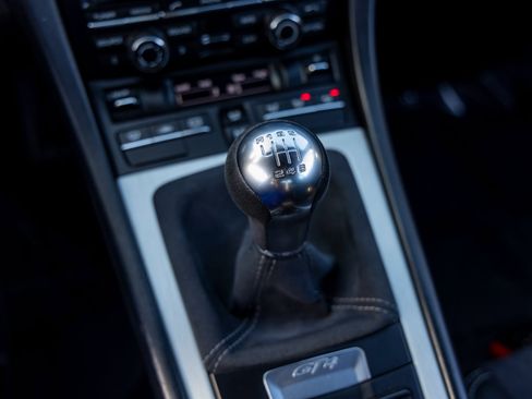 Certified 2016 Porsche Cayman GT4 image 36