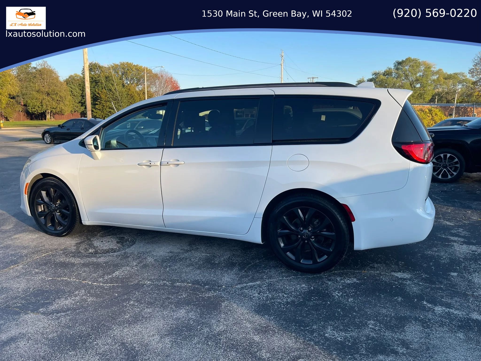 Used 2019 Chrysler Pacifica Limited FWD image 14