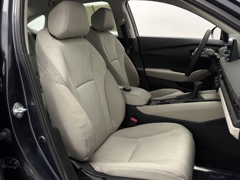 Used 2025 Honda Accord LX image 32