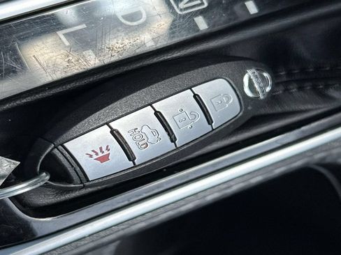 Used 2022 Nissan Sentra SV FWD image 31