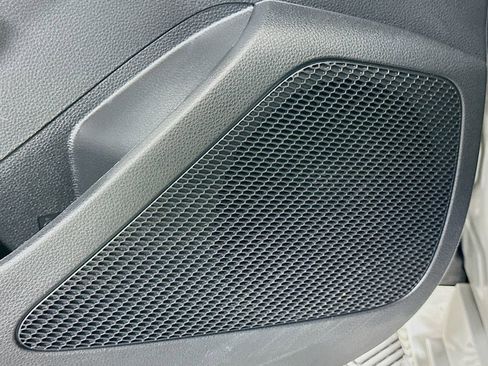 Used 2024 Toyota Corolla SE image 18