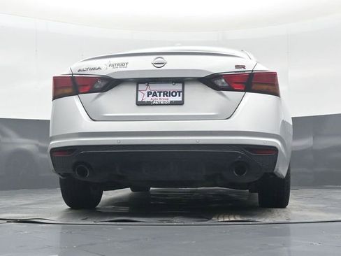 Used 2023 Nissan Altima 2.5 SR FWD image 41