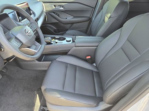 New 2026 Nissan Rogue SV AWD/4WD image 11
