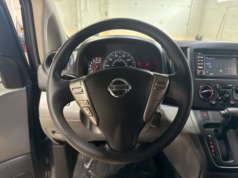 Used 2019 Nissan NV200 SV w/ Navigation Package image 10
