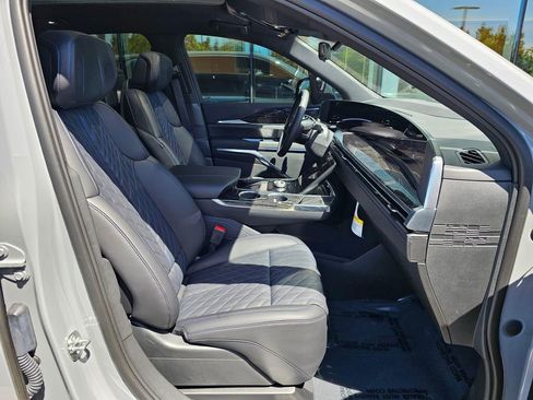 New 2026 Cadillac Escalade IQ Luxury 1 AWD/4WD image 11
