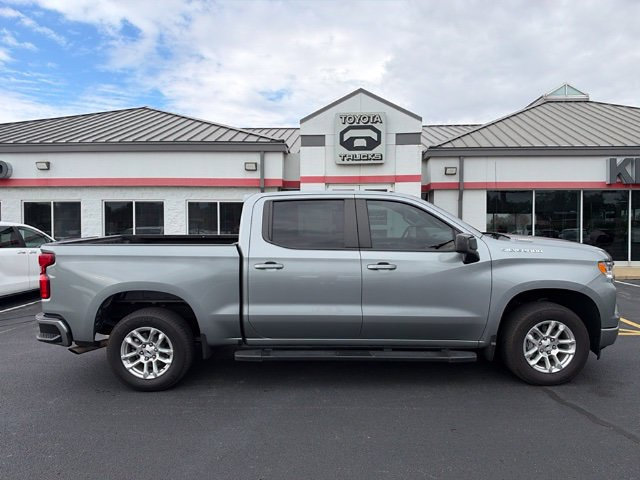 Used 2025 Chevrolet Silverado 1500 RST RWD image 10