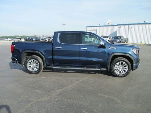 Used 2022 GMC Sierra 1500 Denali image 6