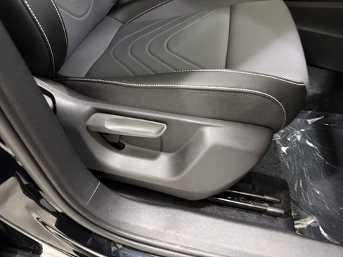 New 2026 Volkswagen Tiguan SE AWD/4WD image 37