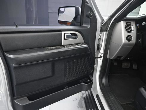 Certified 2017 Ford Expedition Limited AWD/4WD image 16