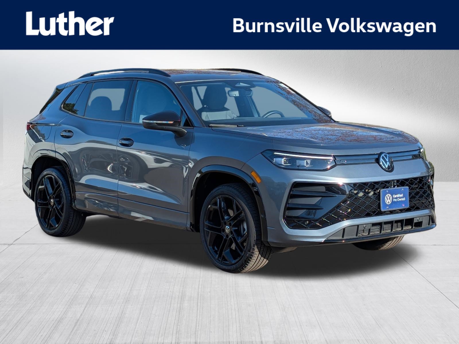 Certified 2026 Volkswagen Tiguan SE R-Line AWD/4WD image 1