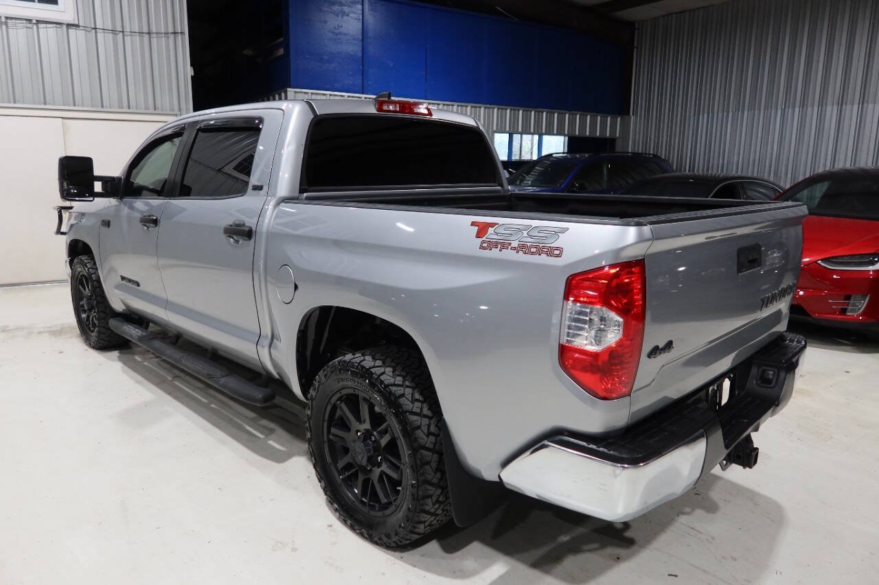 Used 2021 Toyota Tundra SR5 w/ SR5 Upgrade Package AWD/4WD image 3
