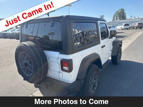 Used 2025 Jeep Wrangler Sport AWD/4WD image 6