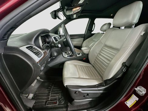 Used 2018 Jeep Grand Cherokee Limited AWD/4WD image 13