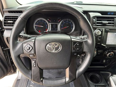 Used 2019 Toyota 4Runner TRD Off-Road image 17