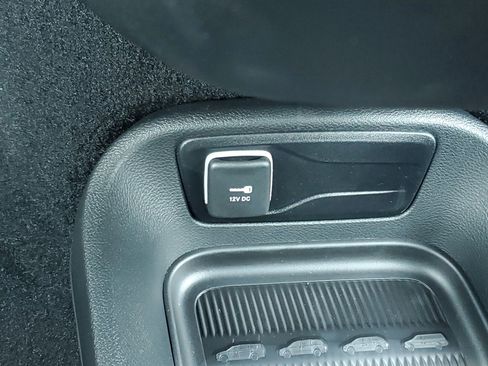 New 2026 Chrysler Voyager LX image 28