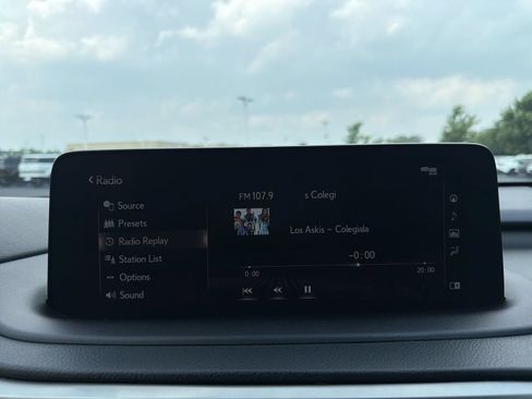 Used 2022 Lexus RX 350 F Sport w/ Accessory Package AWD/4WD image 17