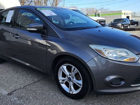 Used 2013 Ford Focus SE image 2