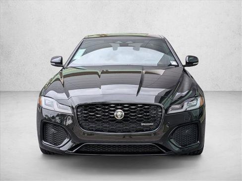 Certified 2024 Jaguar XF R-Dynamic SE image 2