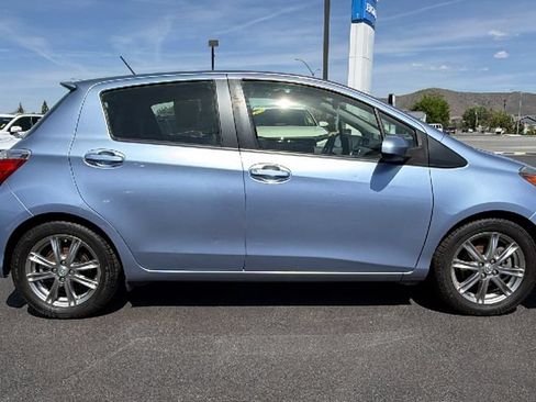 Used 2014 Toyota Yaris SE FWD image 2