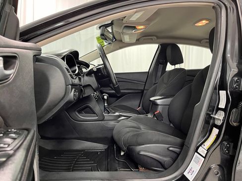 Used 2013 Dodge Dart SXT w/ SXT Special Edition Group FWD image 9