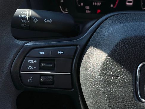 Certified 2025 Honda Accord SE image 15