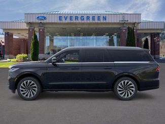New 2025 Lincoln Navigator L Black Label video 3