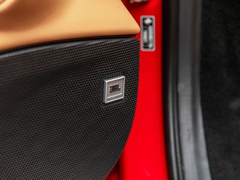 Certified 2022 Ferrari F8 Tributo image 15